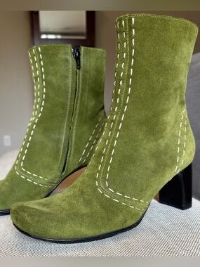 Fornarina Green Suede Bootie, Woman’s Size 38